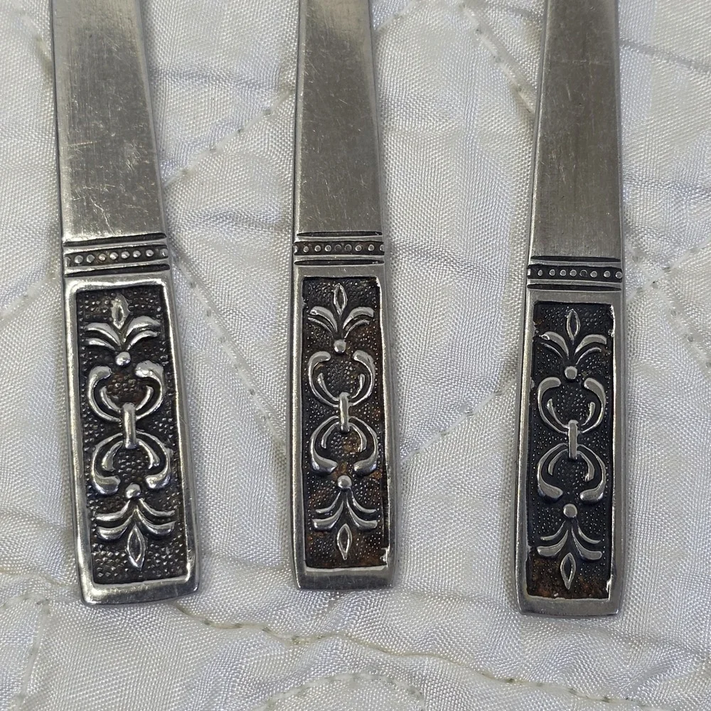 Vintage MCM Customcraft Fleur De Lis Flatware Silverware 15-Piece Set Stainless